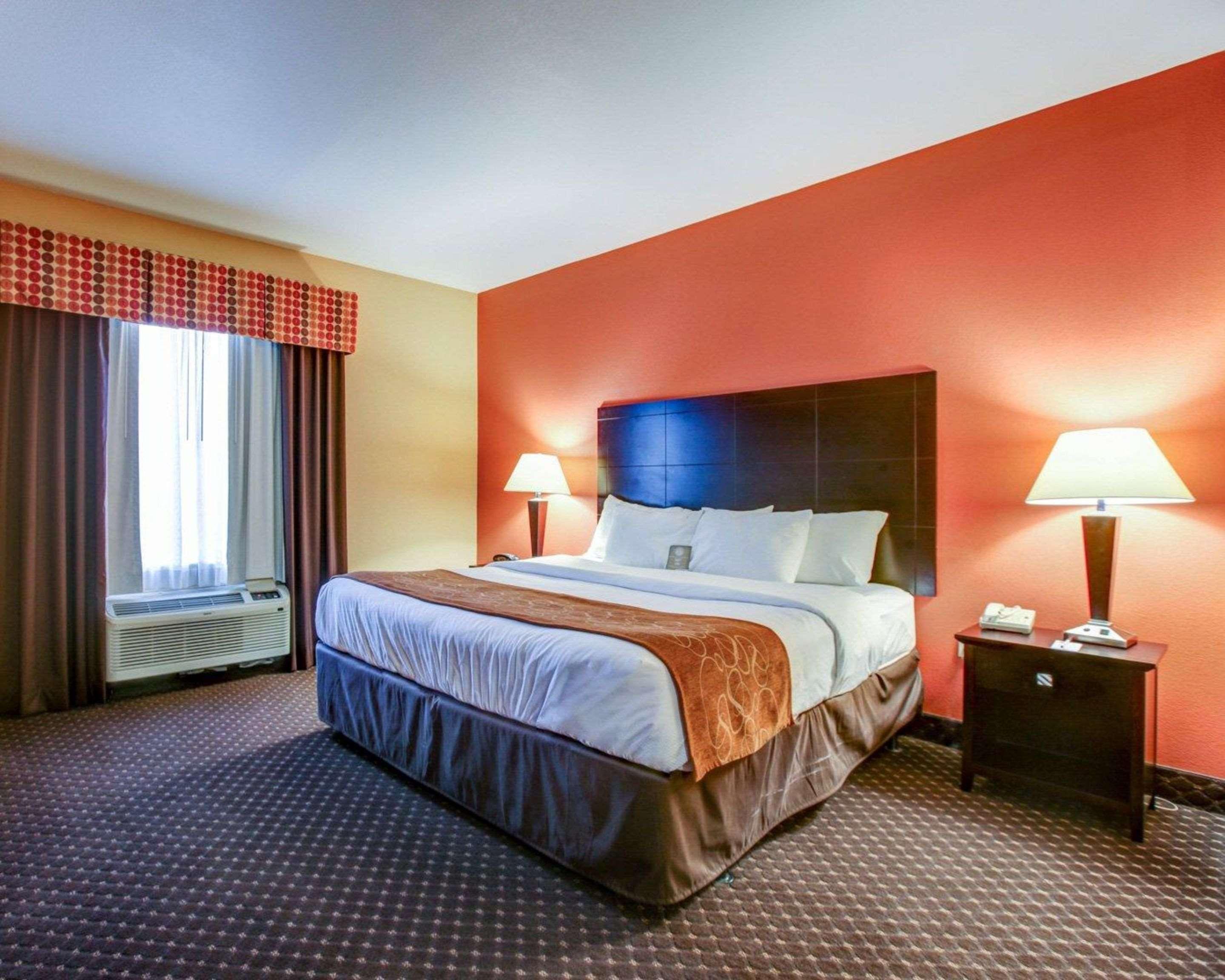 Comfort Suites At Rivergate Mall Гудлеттсвілл Екстер'єр фото