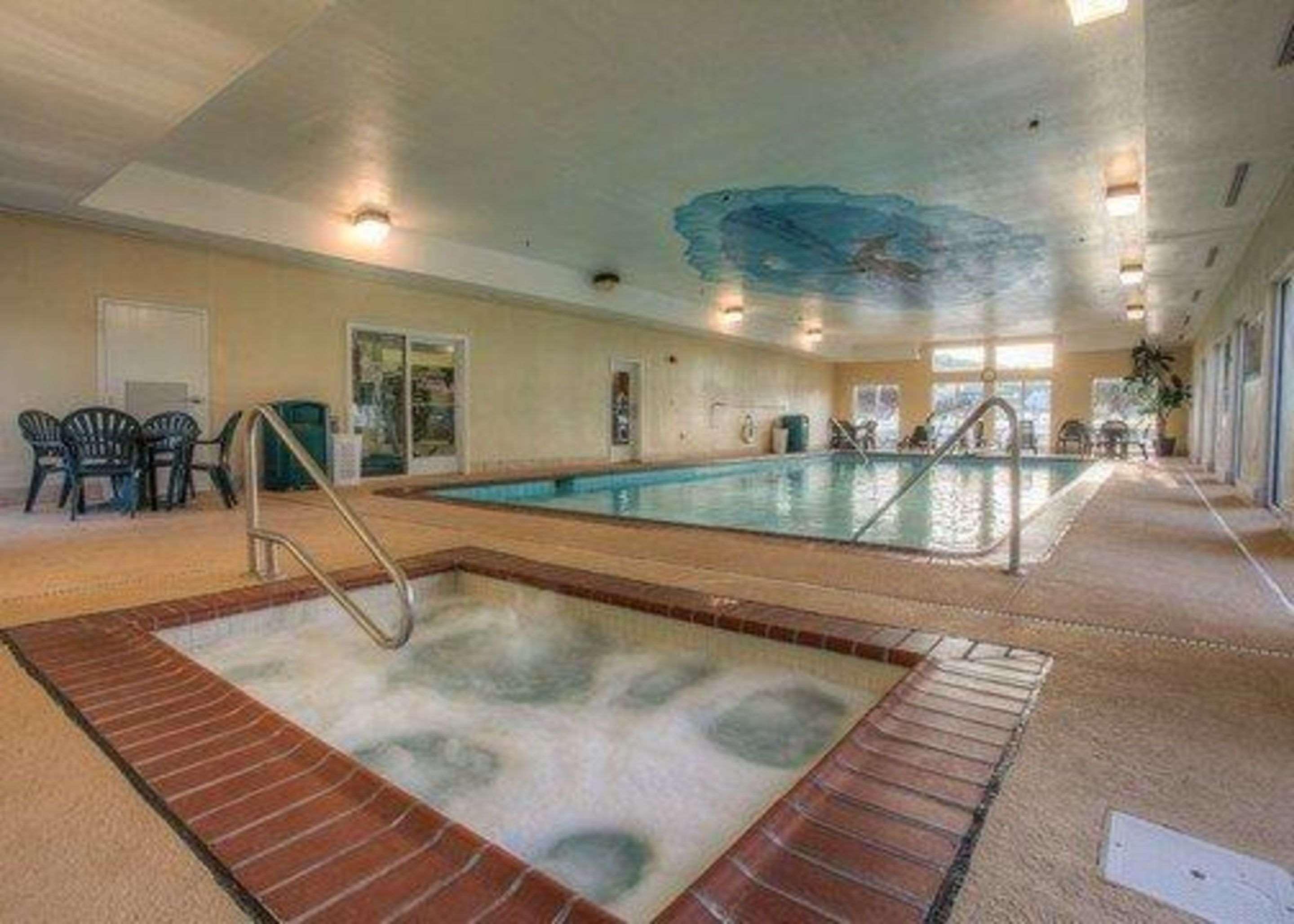 Comfort Suites At Rivergate Mall Гудлеттсвілл Екстер'єр фото