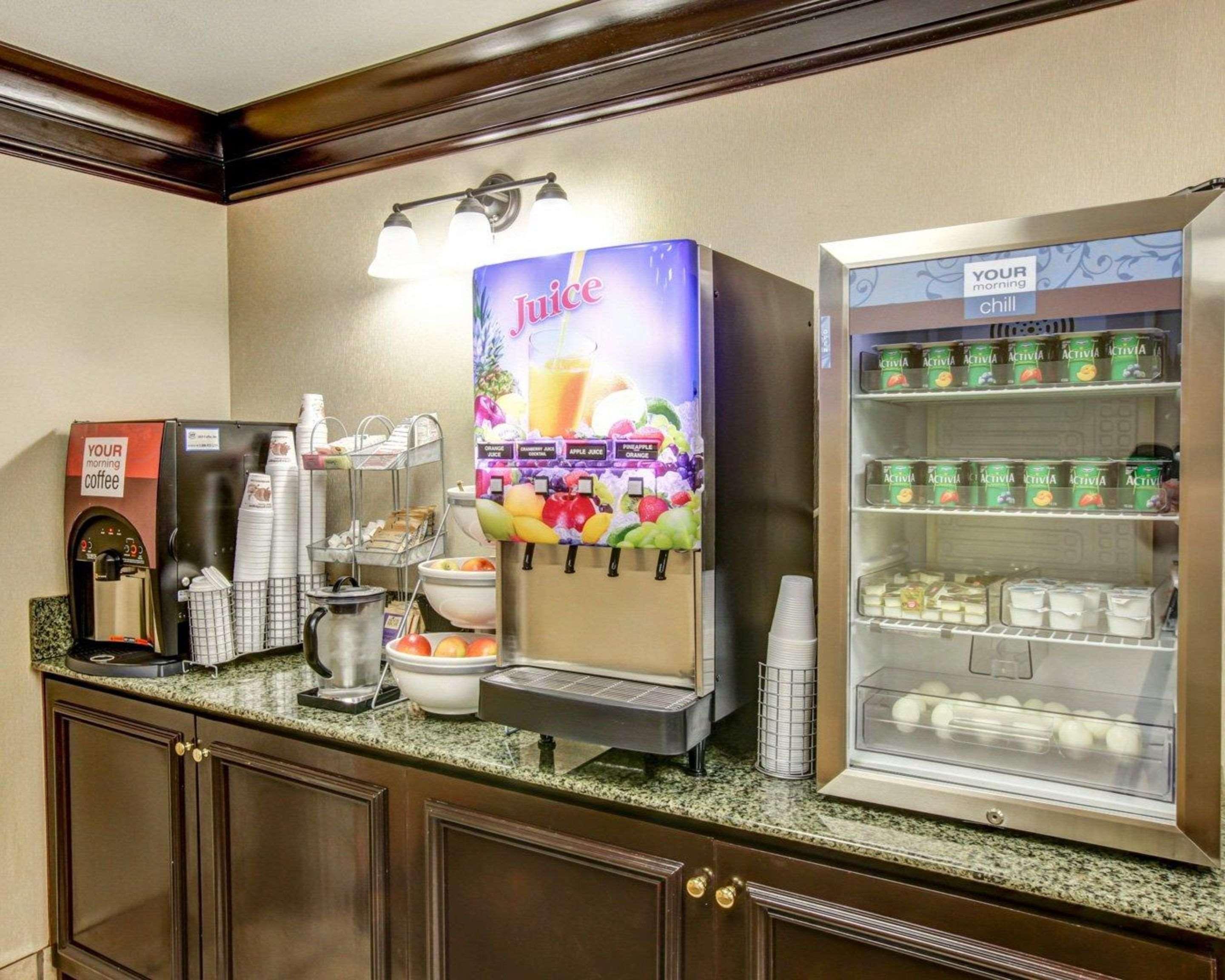 Comfort Suites At Rivergate Mall Гудлеттсвілл Екстер'єр фото